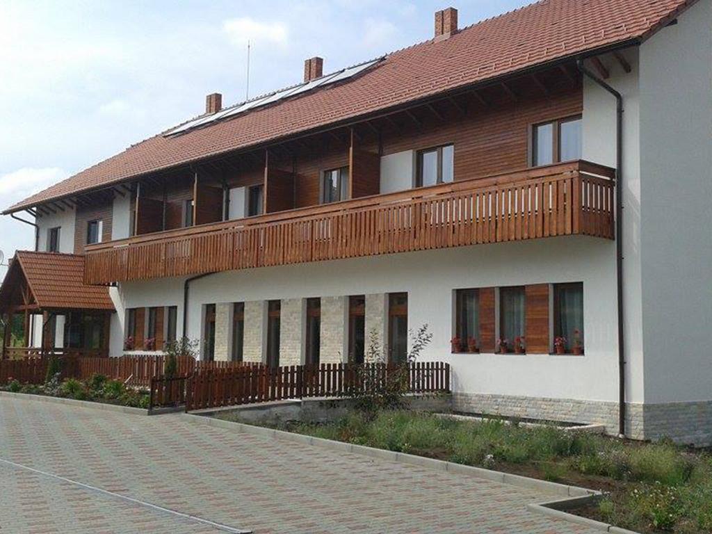 Pensiunea Casa Bunicului Mociu Exterior photo
